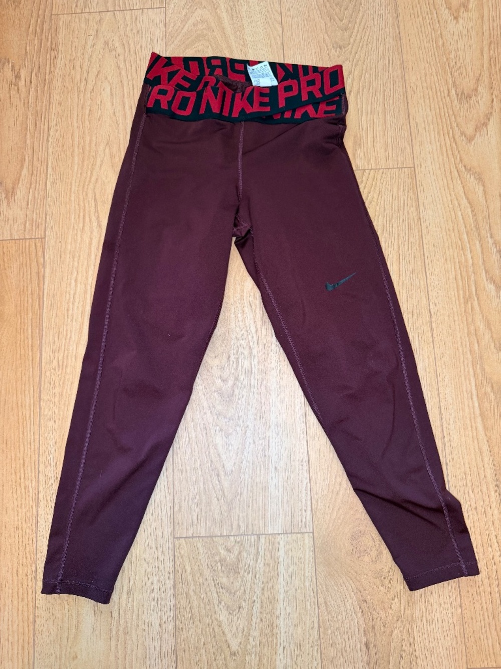 Nike Criss Cross Capri Leggings- Size Small